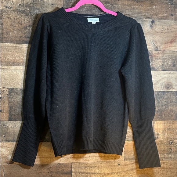Black Women's Sweater - Picture 1 of 5